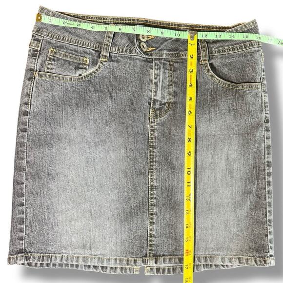 Vintage Y2K Angels Jeans Mini Skirt 32 Waist Light Wash Denim Juniors 2000s - Picture 7 of 7